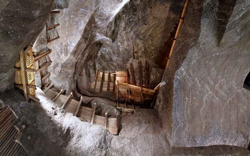 Kopalnia w Bochni czy Wieliczce którą wybrać. Historia, najważniejsze fakty i przewodnik