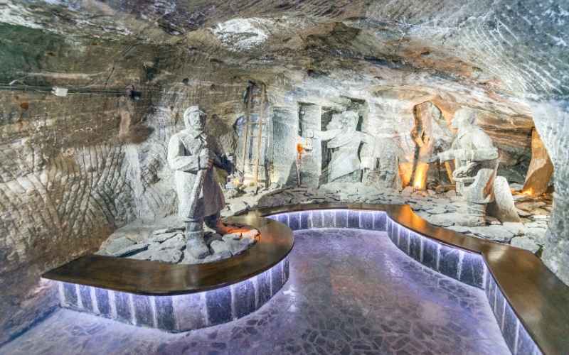 Kopalnia w Bochni czy Wieliczce którą wybrać. Historia, najważniejsze fakty i przewodnik